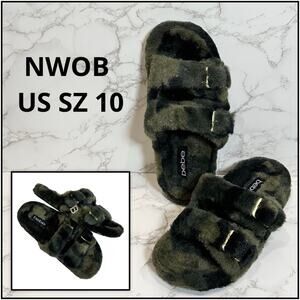 bebe Fanny Women's Faux Fur Camo Slide Sandals SZ 10 $49